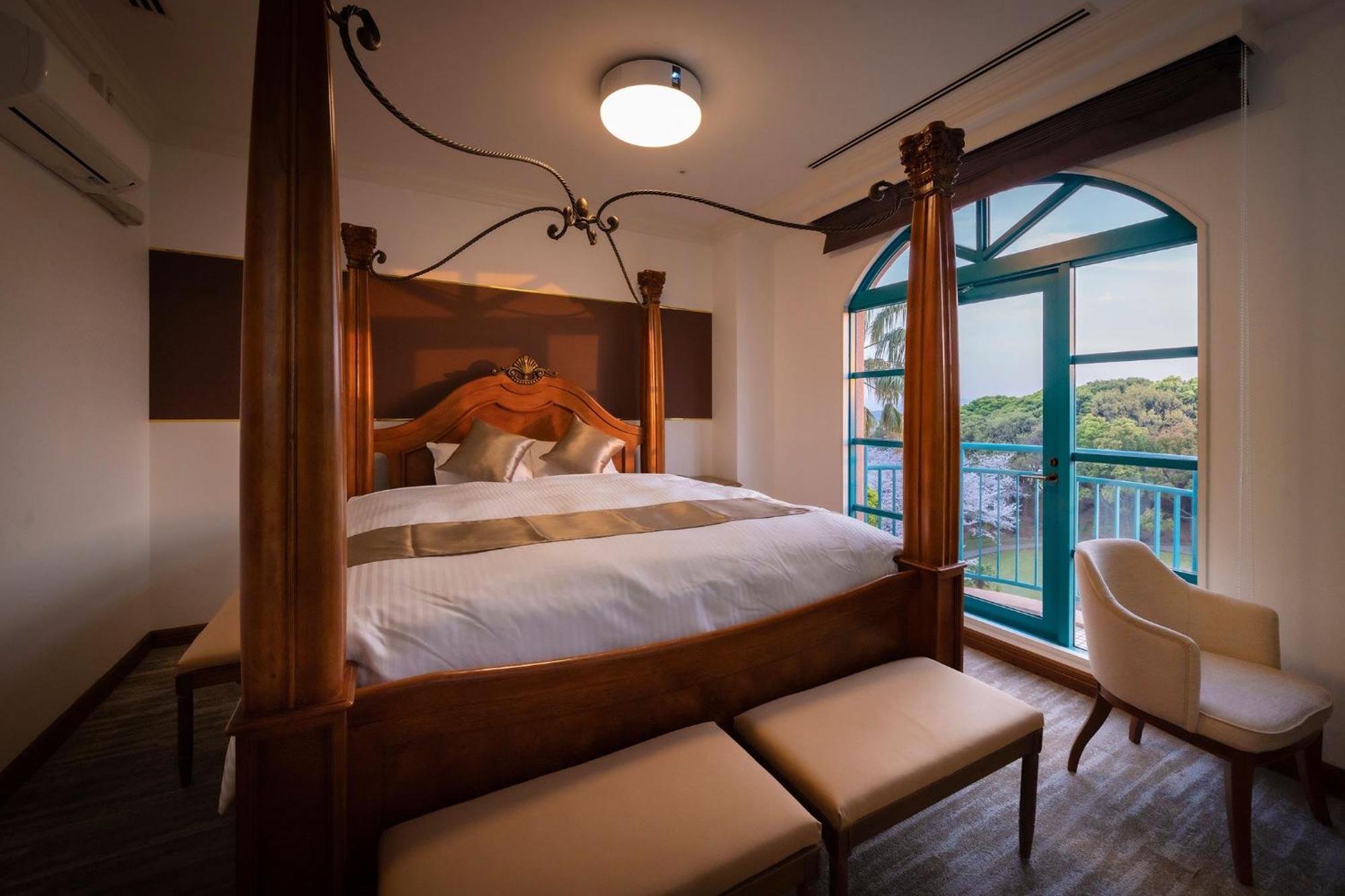Hotel Ooedo Onsen Monogatari Premium Saikaibashi Sasebo Zewnętrze zdjęcie
