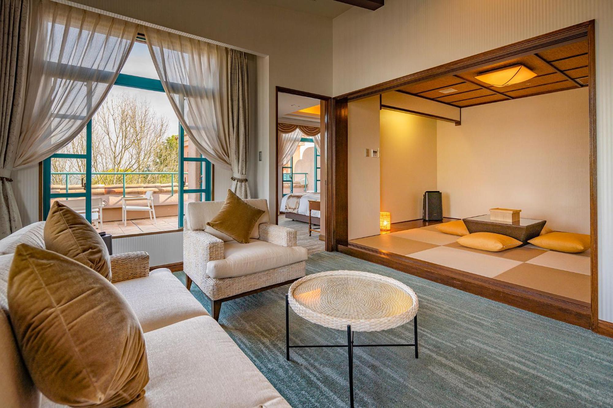 Hotel Ooedo Onsen Monogatari Premium Saikaibashi Sasebo Zewnętrze zdjęcie